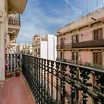 Design In برشلونة