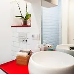 Design In برشلونة